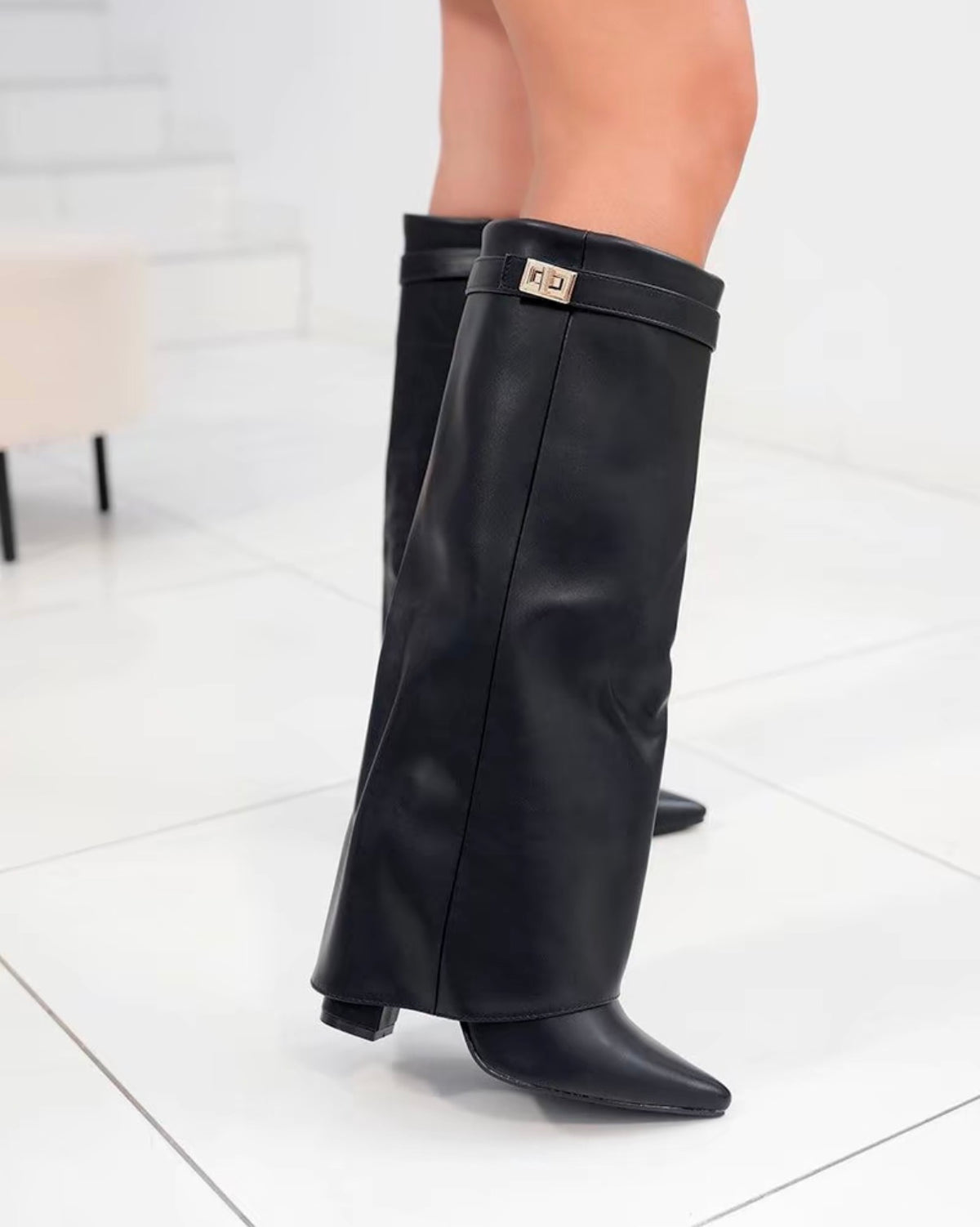 Bottes Hautes à Effet Guêtre avec Boucle Dorée – Noir